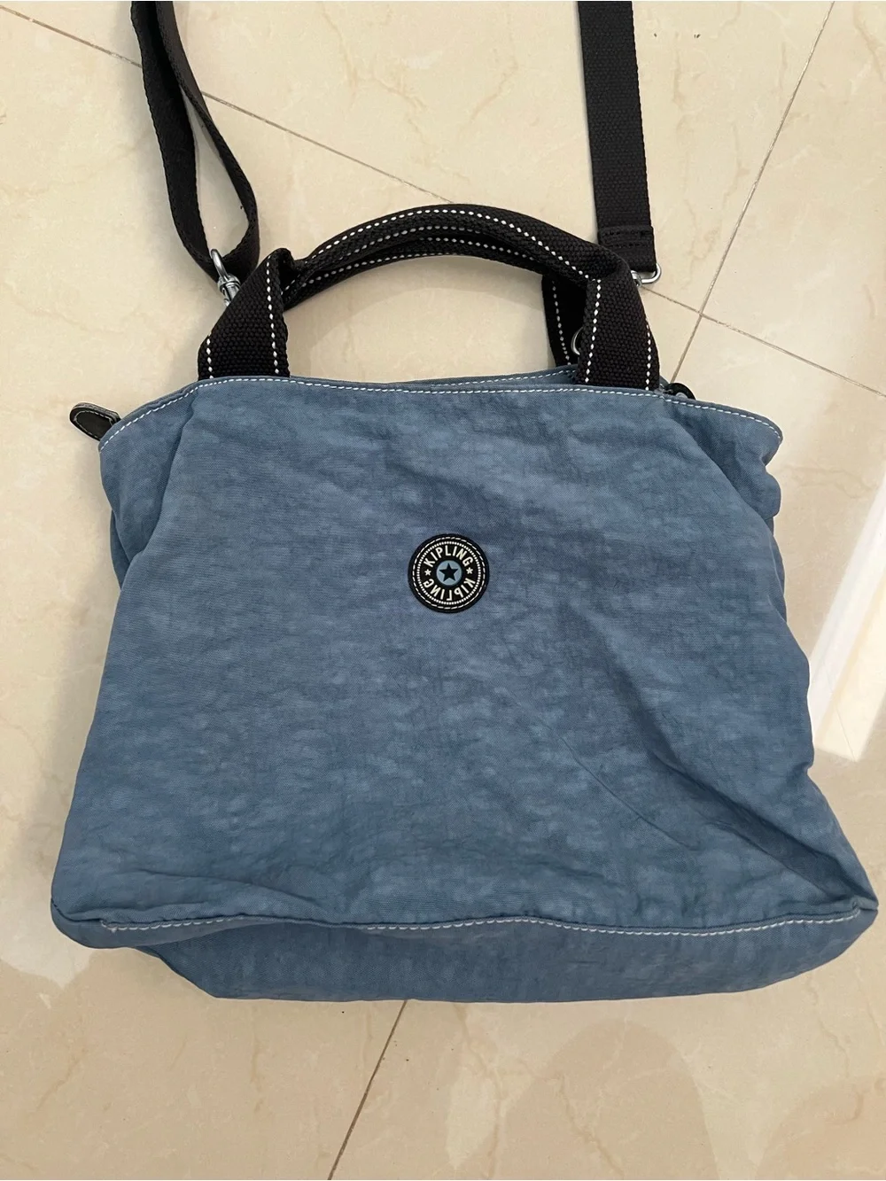 Kipling simple blue